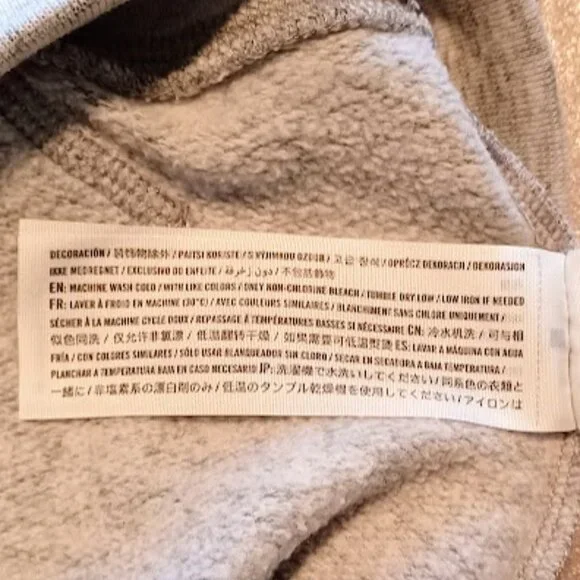 ABERCROMBIE NEW girls size 5/6 gray sweatshirt w/hoodie, light pink letters - Picture 8 of 8